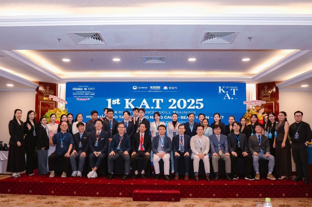 The 1st K.A.T 2025 — closing group photo, Ho Chi Minh City
